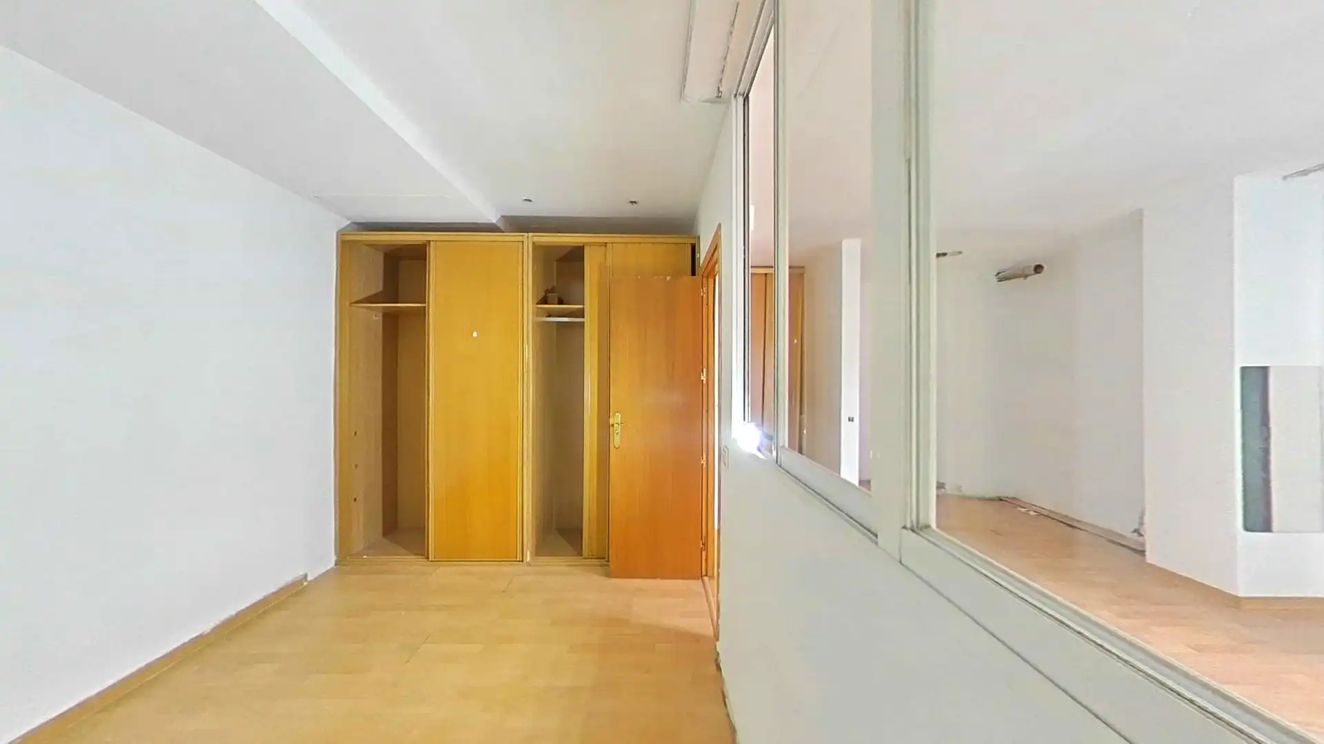 Bedroom of Apartments for sale in Madrid