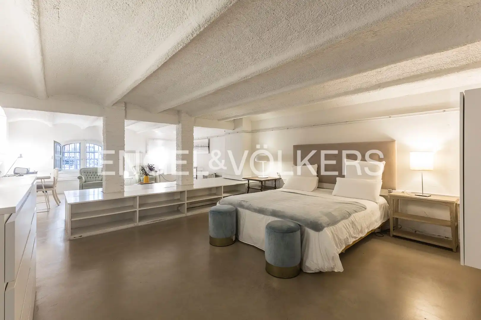 Habitación de Dúplex en venta en Barcelona con Calefacción, Terraza y Trastero
