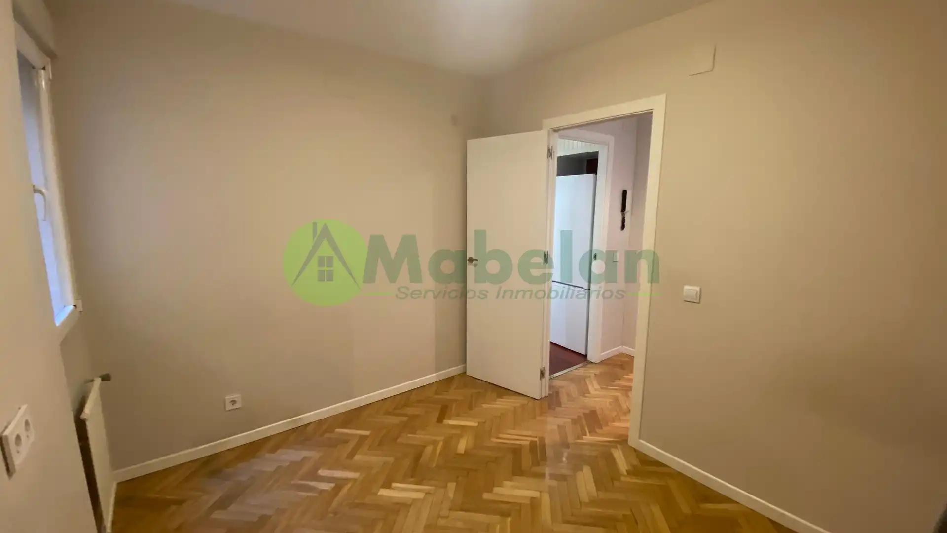 Habitación de Piso de alquiler en Madrid con Calefacción y Piscina comunitaria
