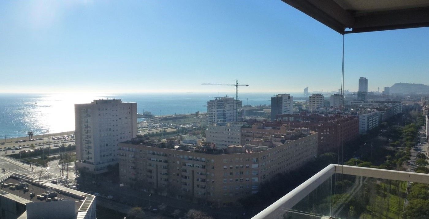 Exterior view of Flat to rent in  Barcelona Capital  with Air Conditioner, Heating and Terrace