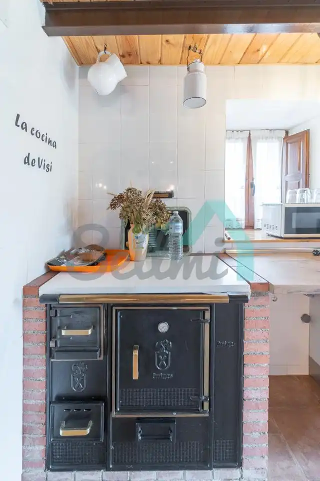 Cocina de Casa adosada de alquiler en Oviedo  con Jardín privado, Parquet y Terraza
