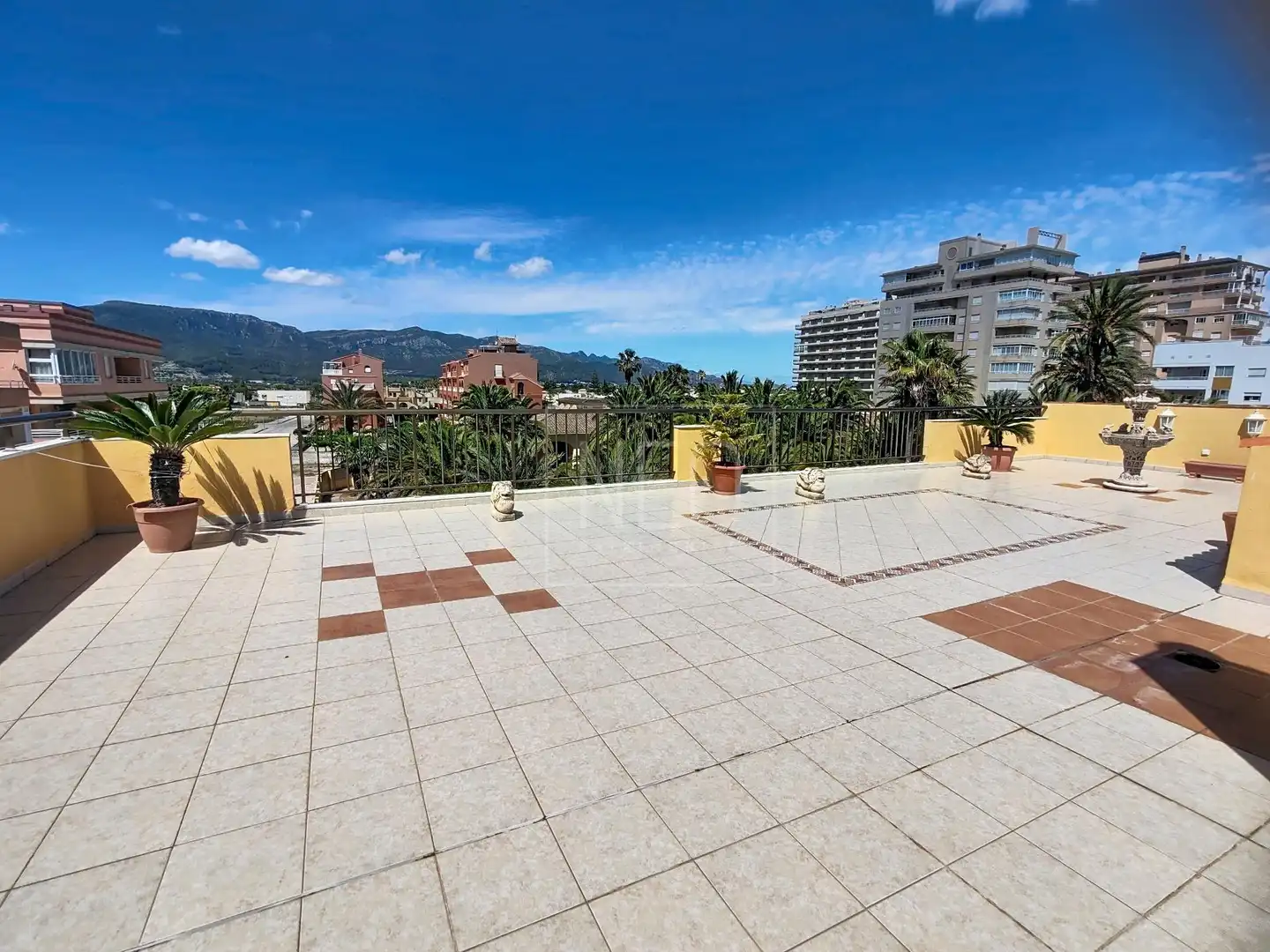 Terraza de Ático en venta en Tavernes de la Valldigna con Terraza, Trastero y Piscina comunitaria