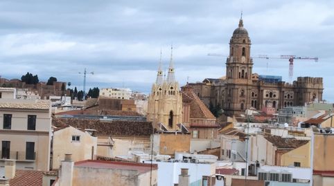 Foto 2 de Ático de alquiler en Rosaleda, La Goleta - San Felipe Neri, Málaga Capital