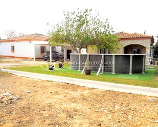 House or chalet for sale in Chiclana de la Frontera  with Private garden, Storage room and Swimming Pool