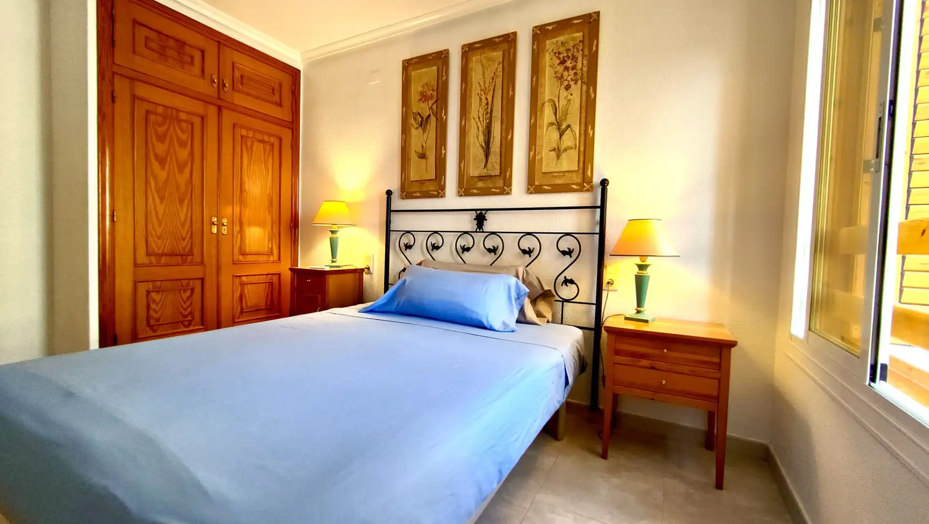 Dormitori de Apartament de lloguer en Santa Pola amb Aire condicionat, Calefacció i Terrassa