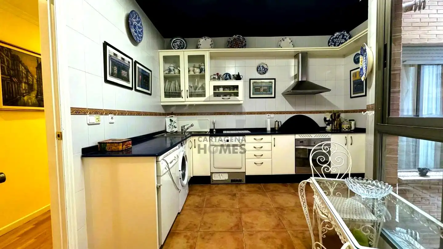 Kitchen of Flat for sale in Cartagena  with Air Conditioner, Parquet flooring and Storage room