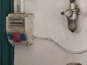 Vista exterior de Nave industrial en venta en Leganés con Calefacción y Alarma