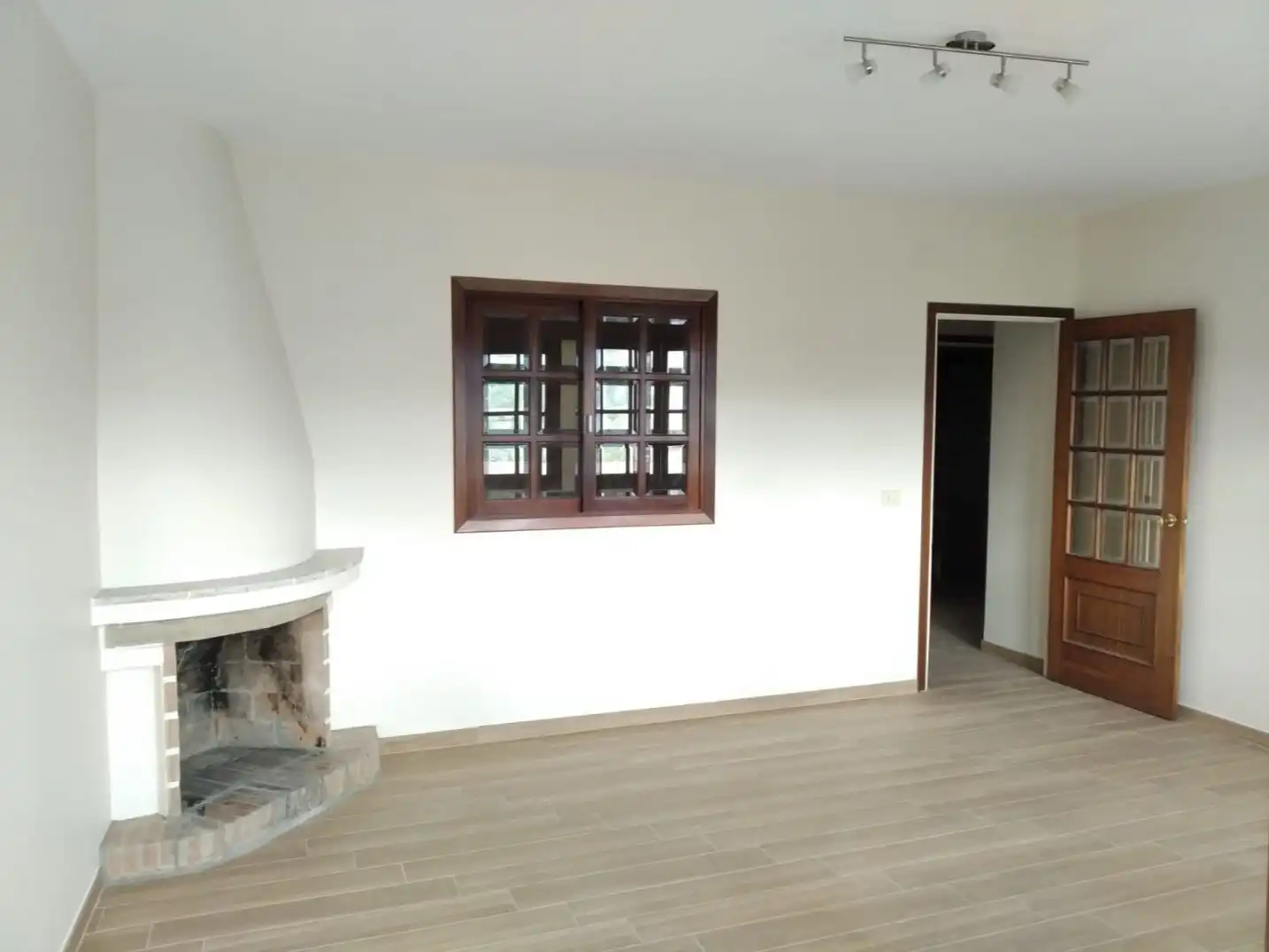Sala de estar de Piso de alquiler en Tui, Pontevedra