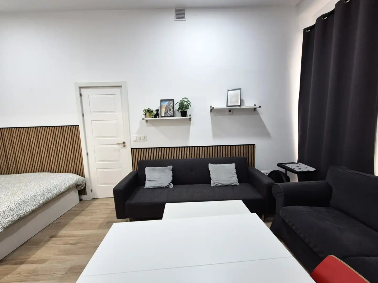 Sala d'estar de Estudi de lloguer en Madrid amb Aire condicionat, Calefacció i Moblat