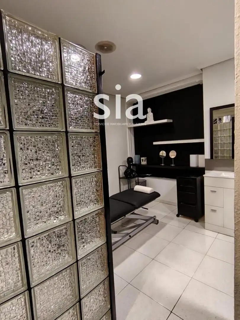 Exterior view of Commercial properties for sale in Vitoria - Gasteiz  with Furnished