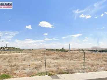 Industrial land for sale in Los Olivos - Los Ángeles