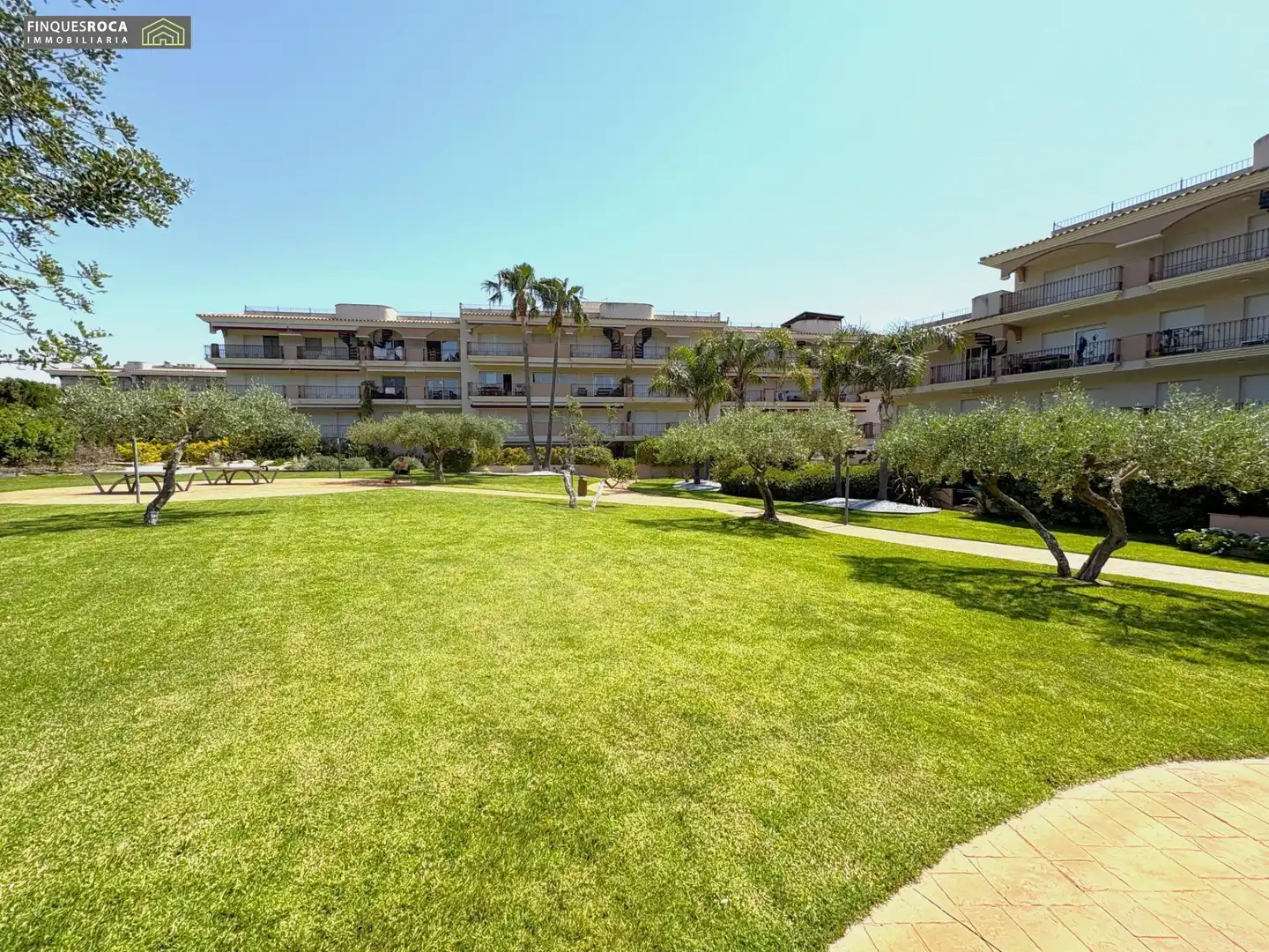 Vista exterior de Apartament en venda en La Ràpita amb Aire condicionat, Calefacció i Jardí privat