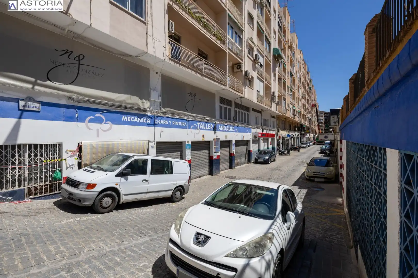 Local comercial en venta en Calle Calle Abderrahmán 11, imagen 4