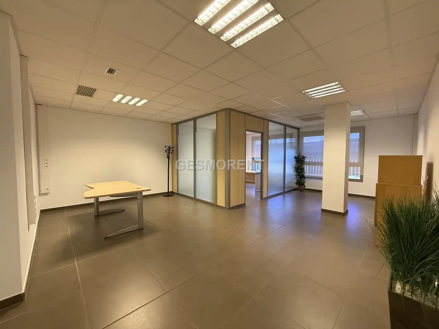 Ufficio con ascensore in affitto a Centre