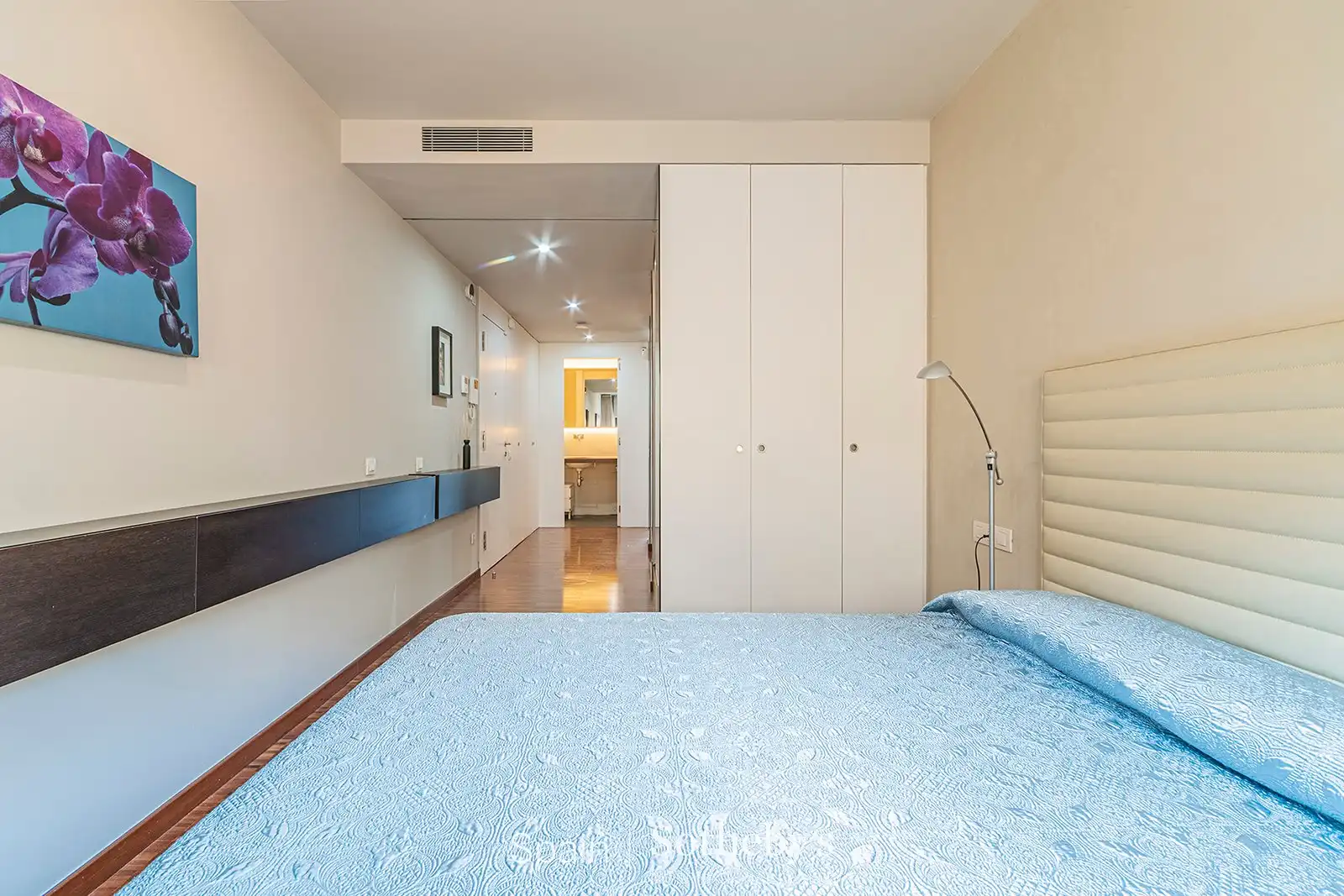 Habitación de Ático en venta en Barcelona con Aire acondicionado, Terraza y Piscina