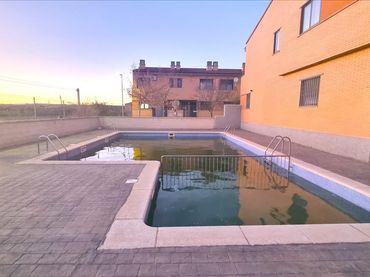 Casa a schiera con giardino in vendita a SIERRA ALBARRACIN