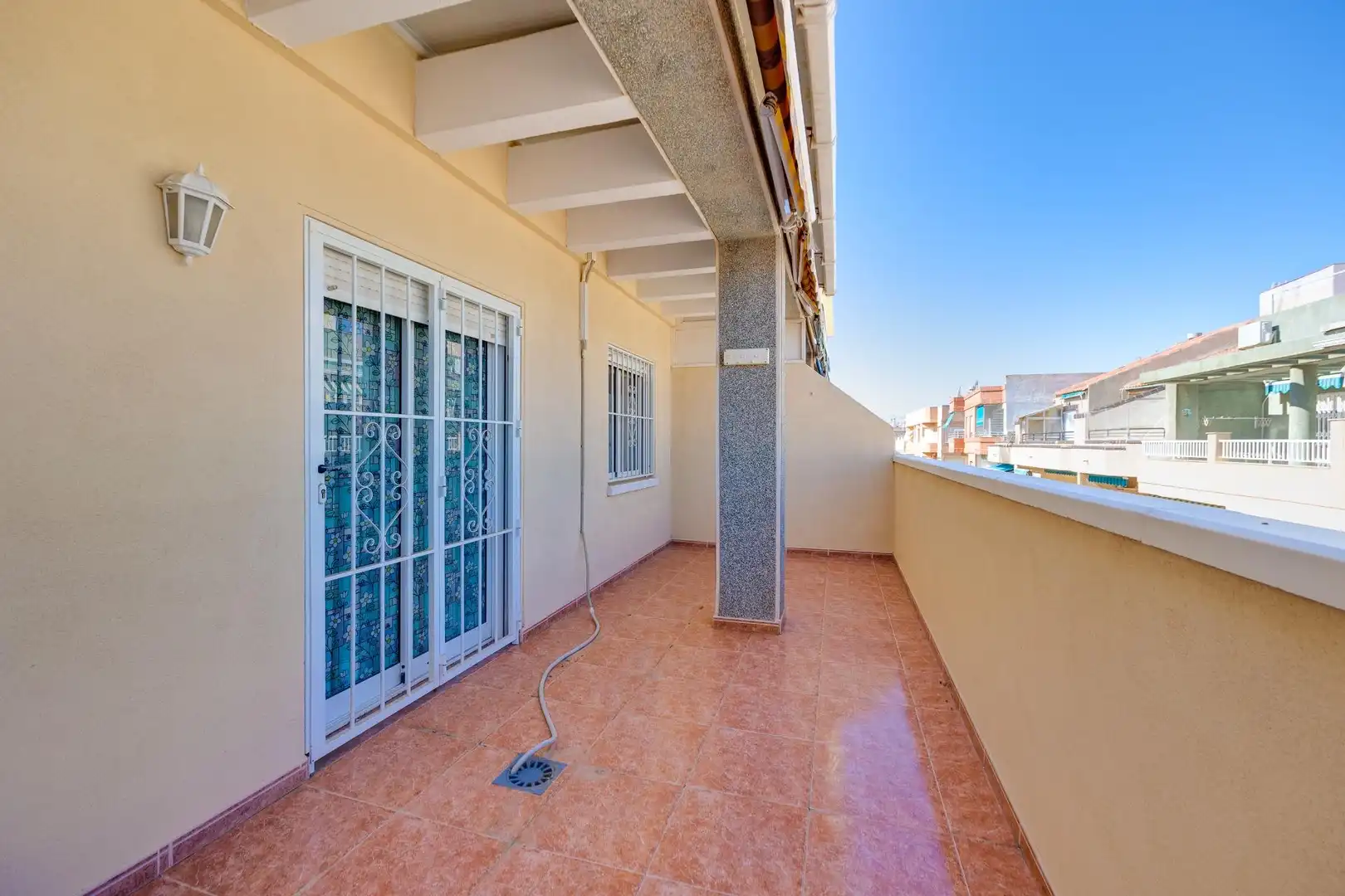 Ático con ascensor en venta en Calle Calle Finlandia, imagen 2