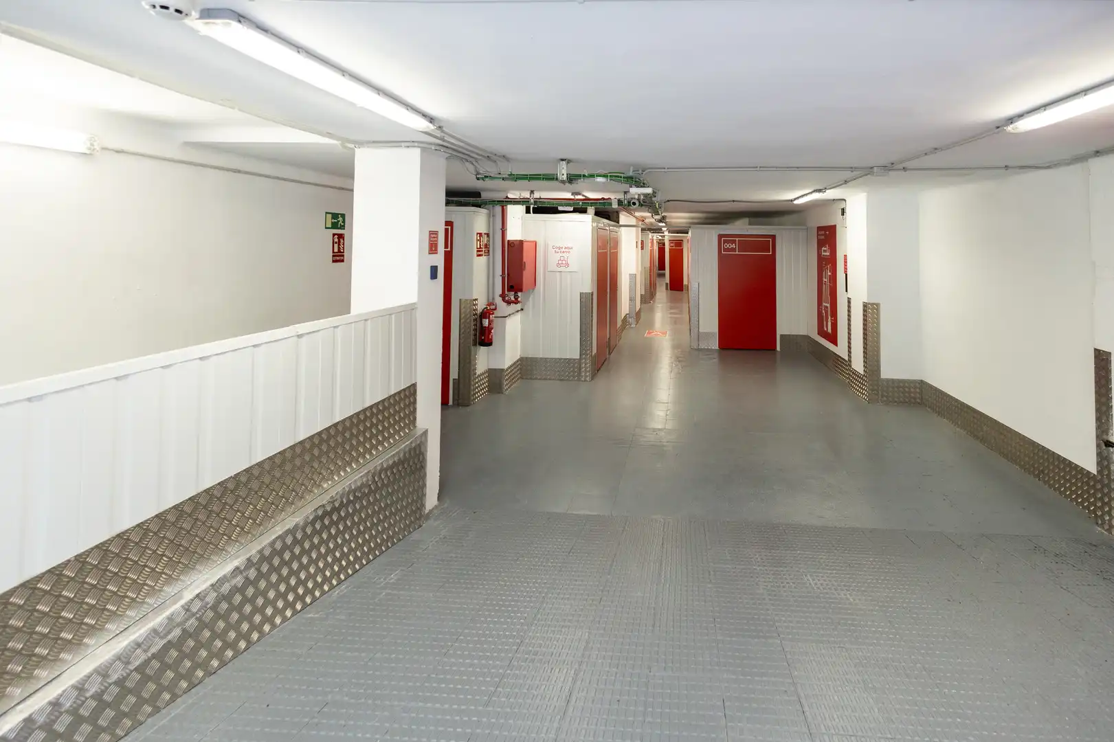 Traster de lloguer en L'Hospitalet de Llobregat amb Alarma
