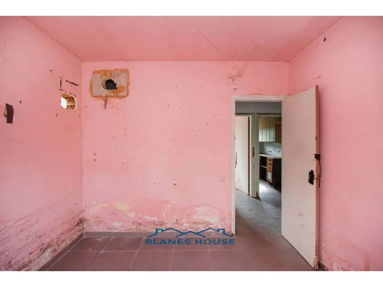 Houses for sale in Calle Tortora, Riudarenes