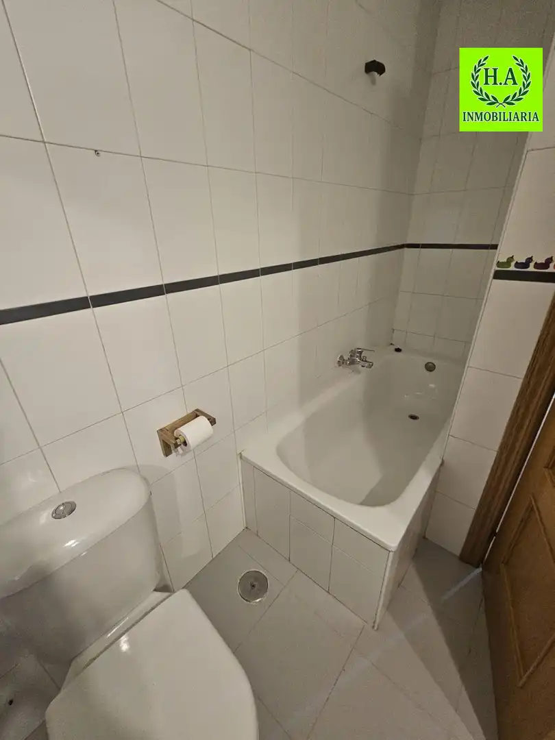 Baño de Apartamento en venta en San Agustín del Guadalix con Calefacción y Trastero