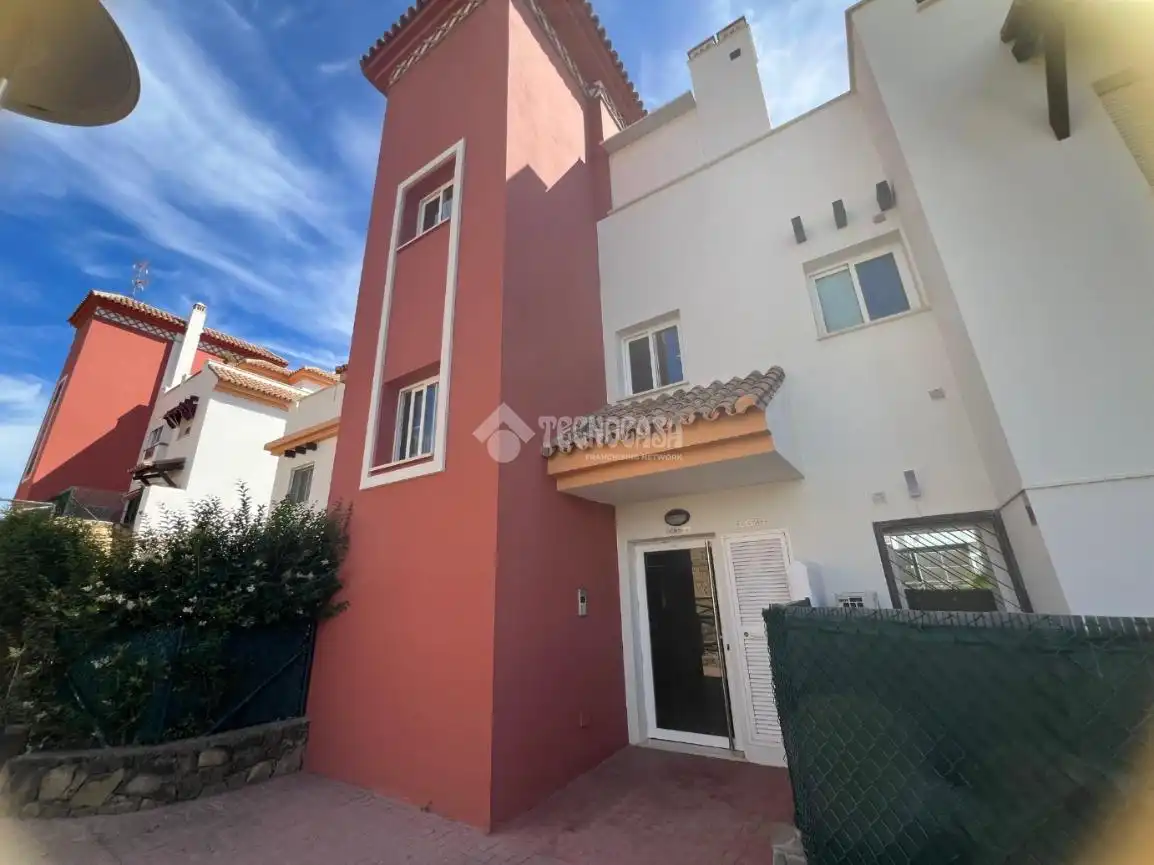 Vista exterior de Pis en venda en Vélez-Málaga
