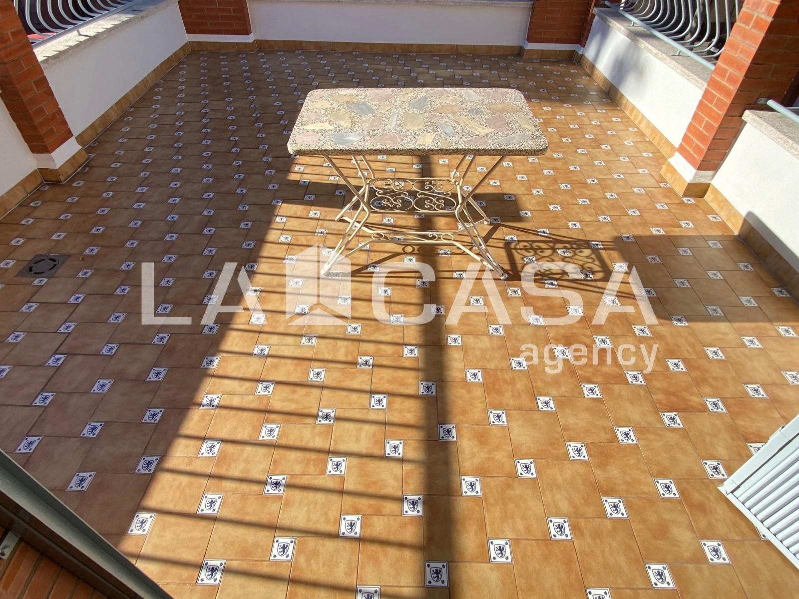 Terrace of Flat for sale in Santa Coloma de Gramenet  with Heating and Terrace