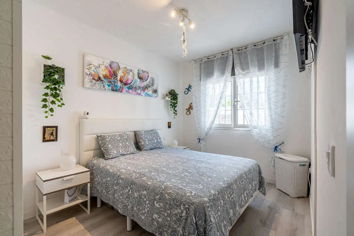 Bedroom of Flat for sale in Tías  with Balcony and Community pool