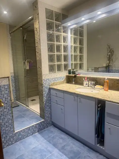 Baño de Piso en venta en Sabadell con Calefacción, Trastero y Amueblado