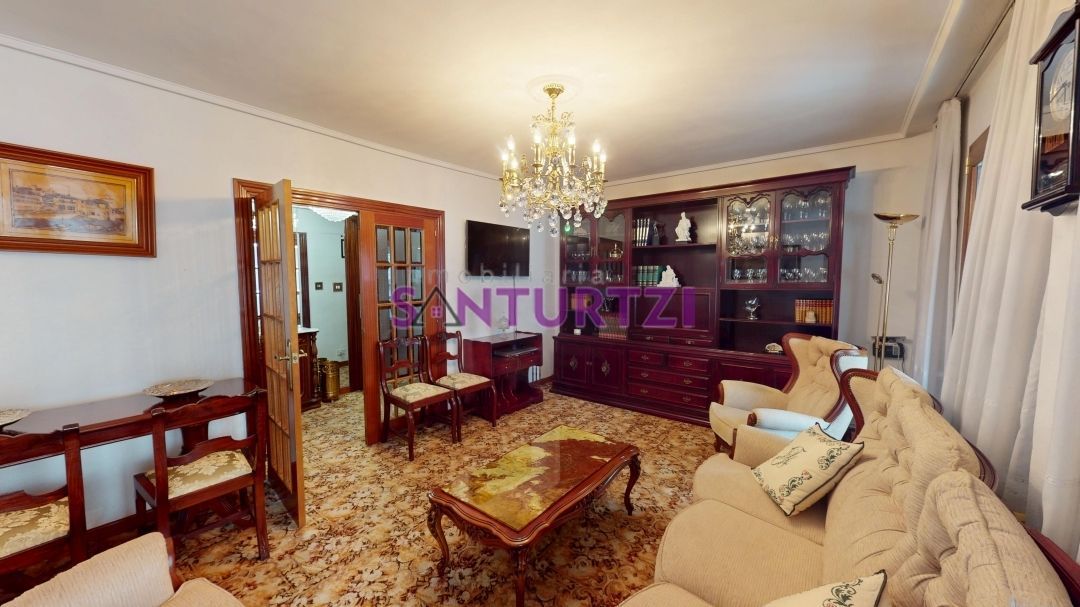 Living room of Flat for sale in Santurtzi   with Heating and Furnished