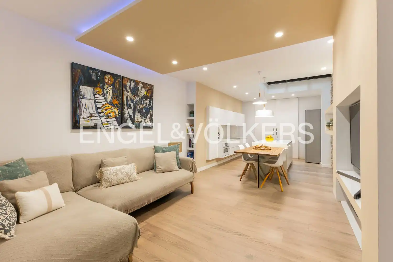 Sala de estar de Casa o chalet en venta en Castellón de la Plana / Castelló de la Plana con Calefacción y Balcón