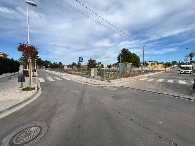 Terreno residencial en Venta en C. San Ramon en Montesol