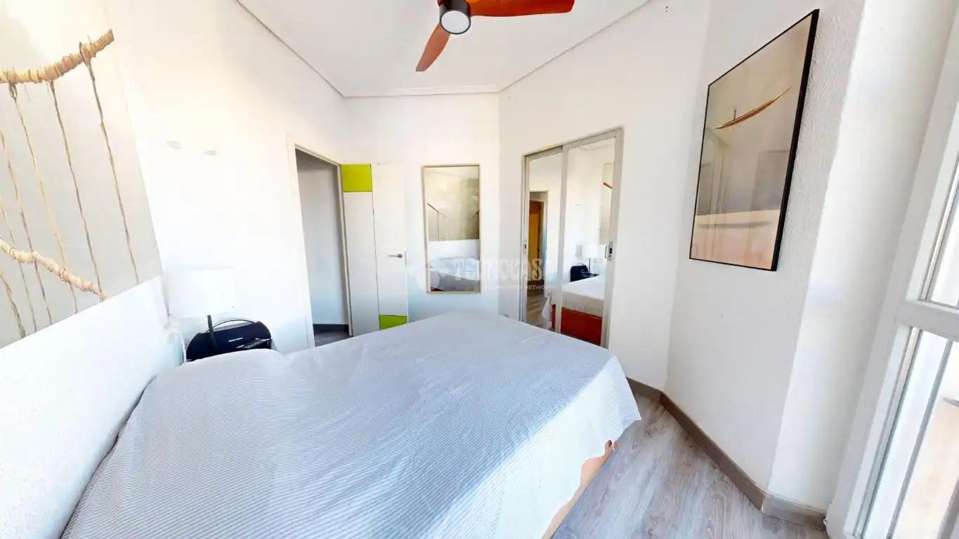 Appartamento con terrazza in vendita a L'Eixample, imagen 16