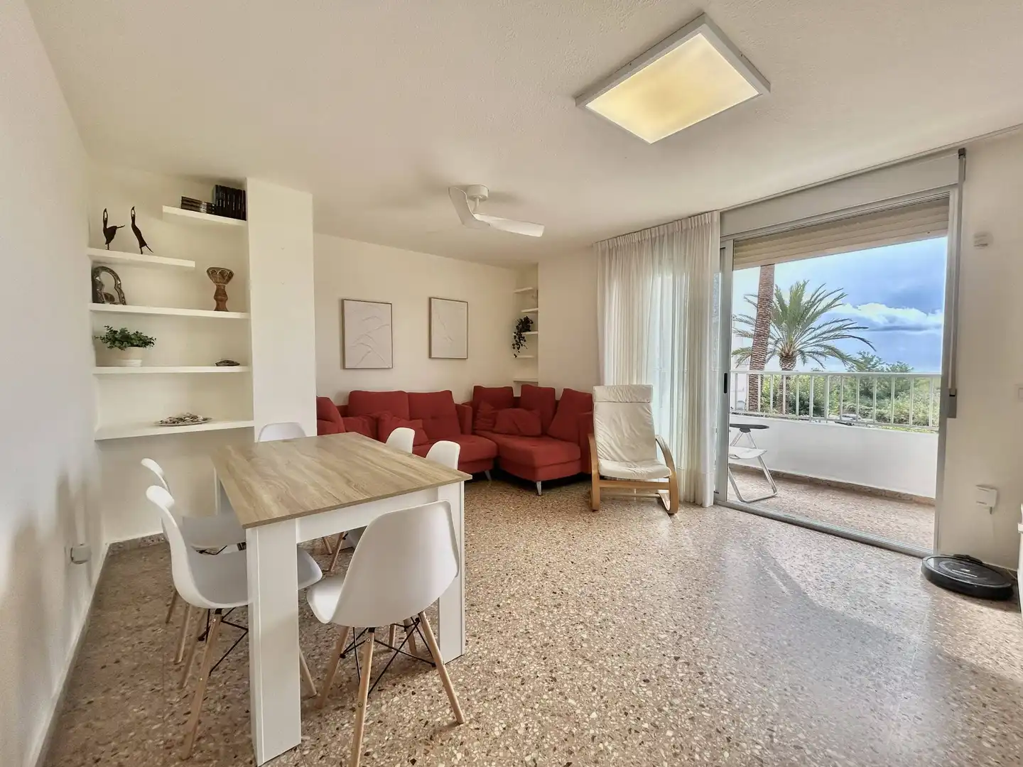 Sala d'estar de Apartament de lloguer en La Pobla de Farnals amb Moblat i Piscina comunitària