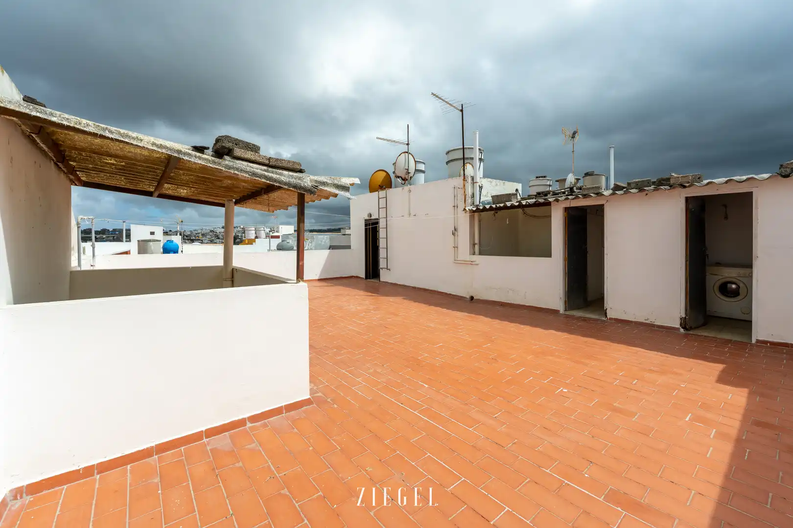 Terraza de Casa o chalet en venta en Las Palmas de Gran Canaria con Terraza, Trastero y Balcón