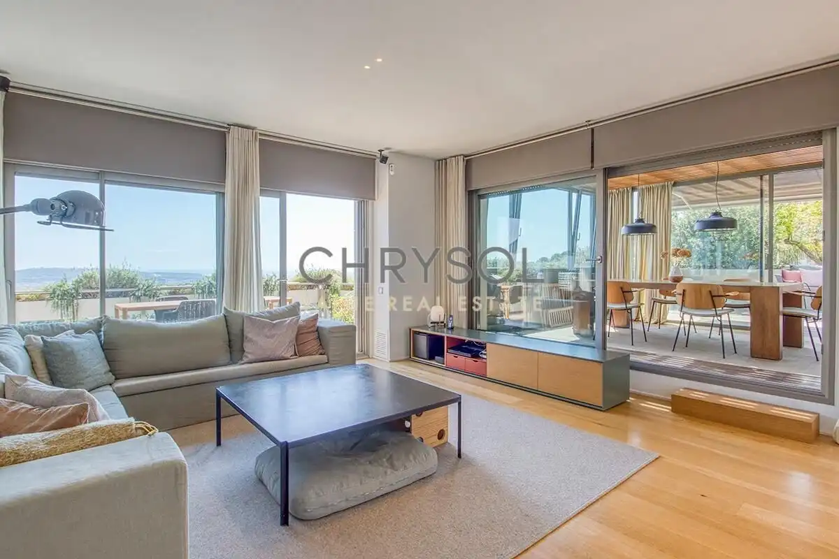 Sala d'estar de Àtic en venda en Barcelona amb Aire condicionat, Parquet i Terrassa