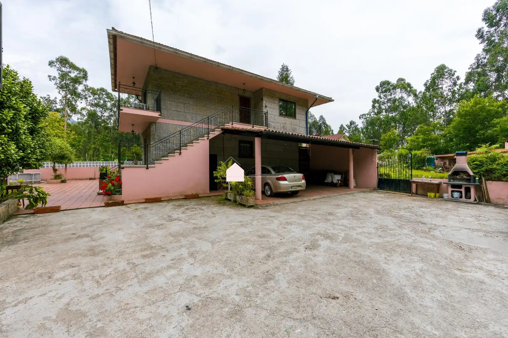 Vista exterior de Casa o chalet en venta en Gondomar con Calefacción, Jardín privado y Trastero