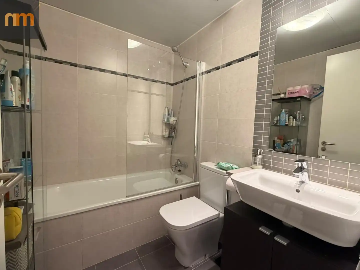 Bathroom of Flat for sale in Madrid  with Air Conditioner, Heating and Private garden