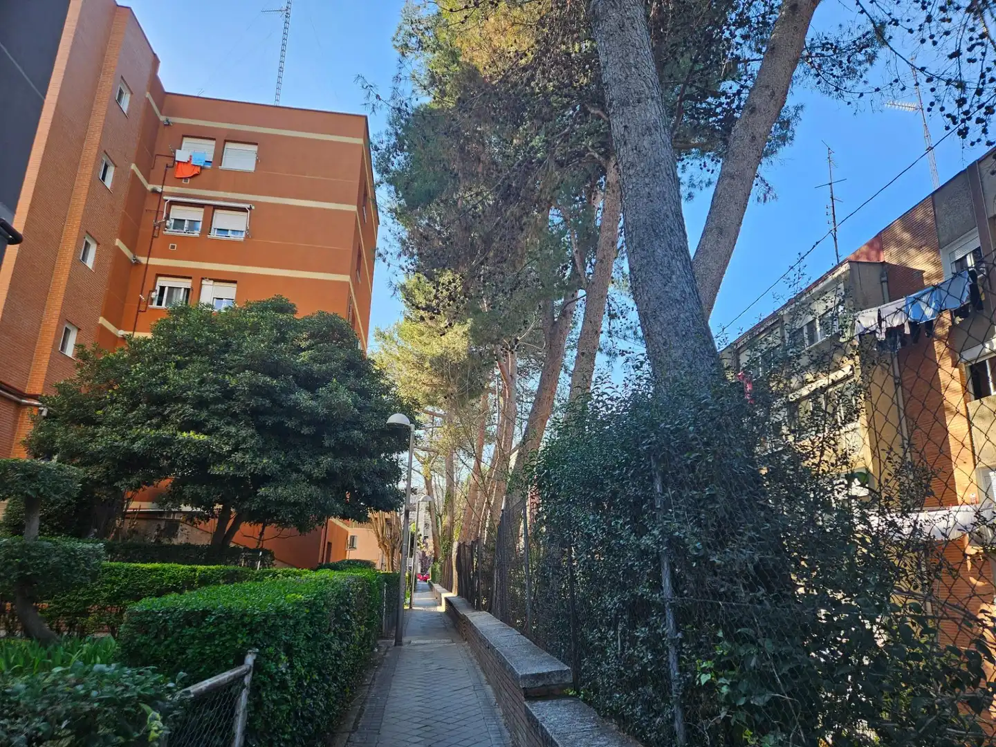 Vista exterior de Pis en venda en Madrid amb Parquet