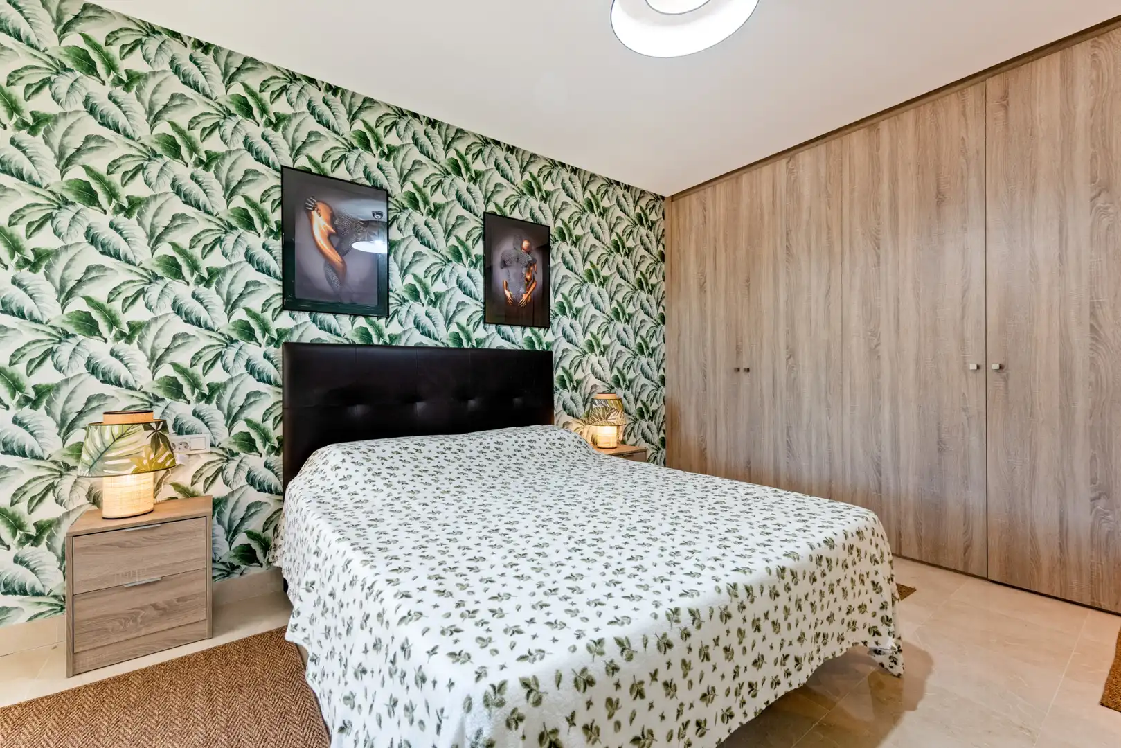 Habitación de Apartamento en venta en Benahavís con Aire acondicionado, Terraza y Piscina
