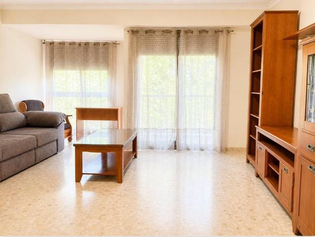 Piso en Alquiler en Oliva pueblo