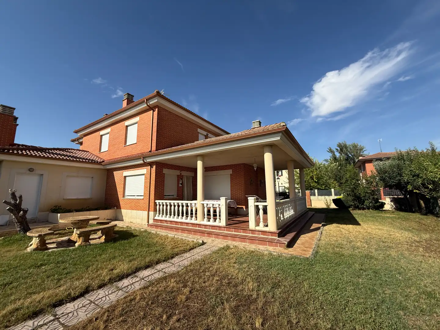 Vista exterior de Casa o chalet en venta en Carrión de los Condes con Aire acondicionado, Calefacción y Jardín privado