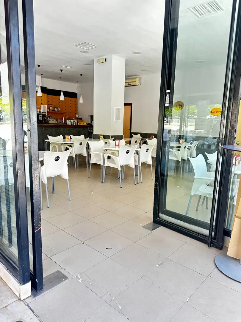 Local comercial en venda a ESCRITORA ROSA CHACEL 7, imagen 10