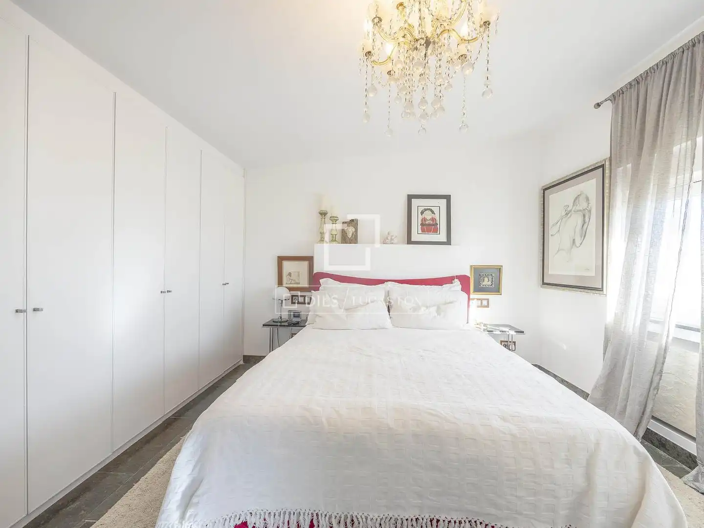 Schlafzimmer von Dachboden zum Verkauf in Valencia del Ventoso mit Klimaanlage, Terrasse und Balkon