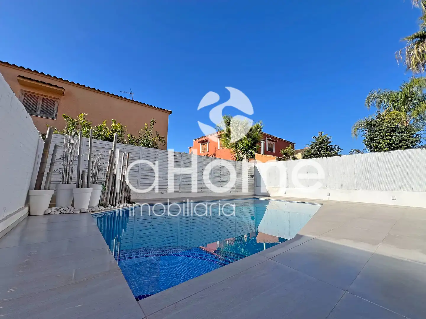 Detached homes for sale in La Conarda