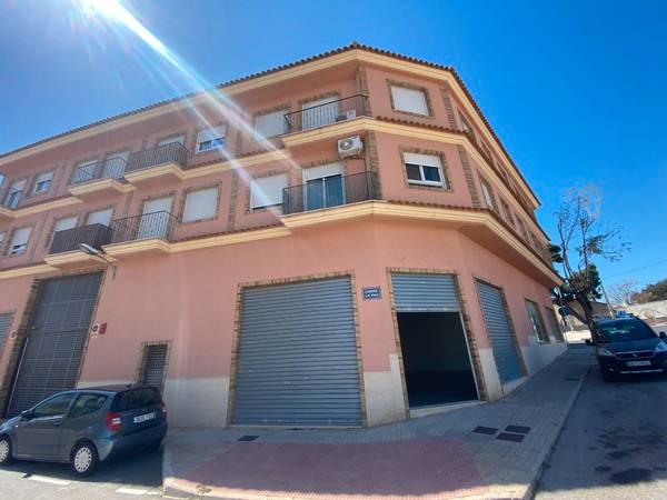 Local comercial en Venta en Carrer Cura González en Novelda