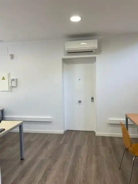 Office for rent in Camí Can Feu, Santa Eulàlia de Ronçana