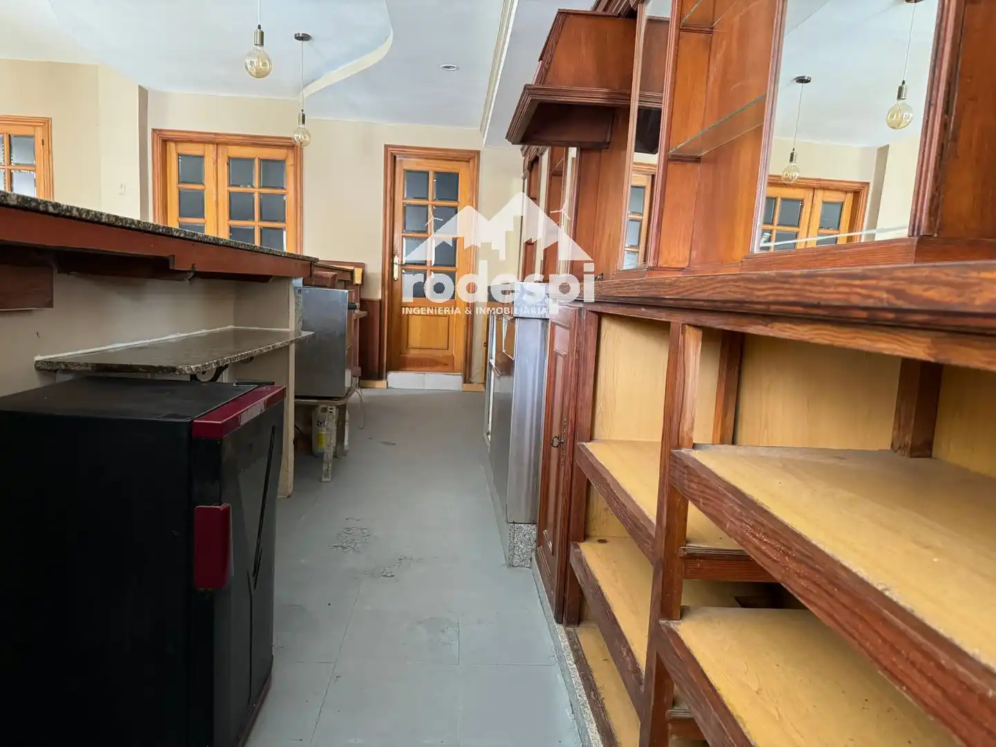 Commercial properties for rent in Arbo  with Furnished