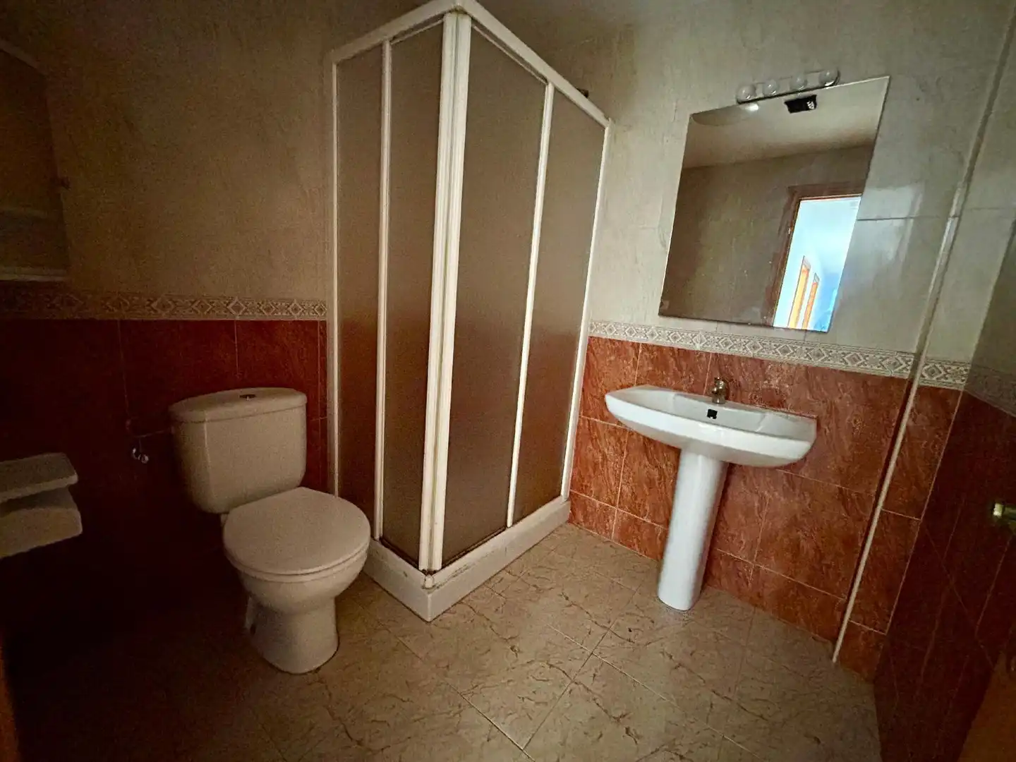 Baño de Piso en venta en Ingenio con Terraza