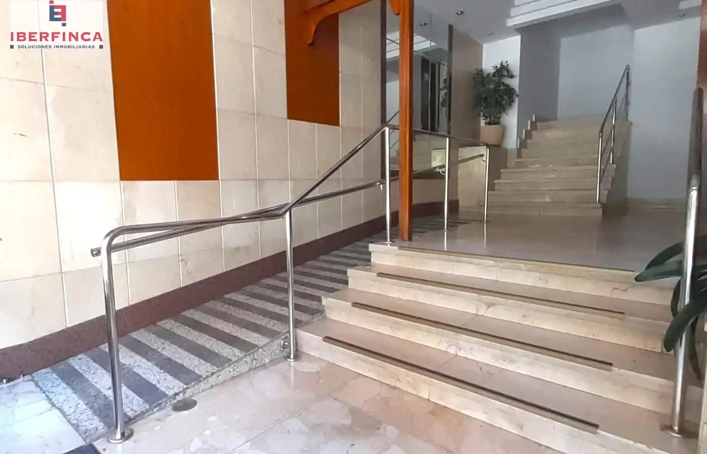 Flat with lift for sale in Calle PADRE FRANCISCO SUAREZ, imagen 9