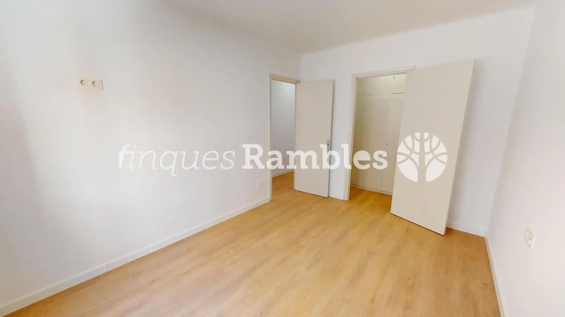 Habitación de Piso en venta en Igualada con Parquet y Terraza